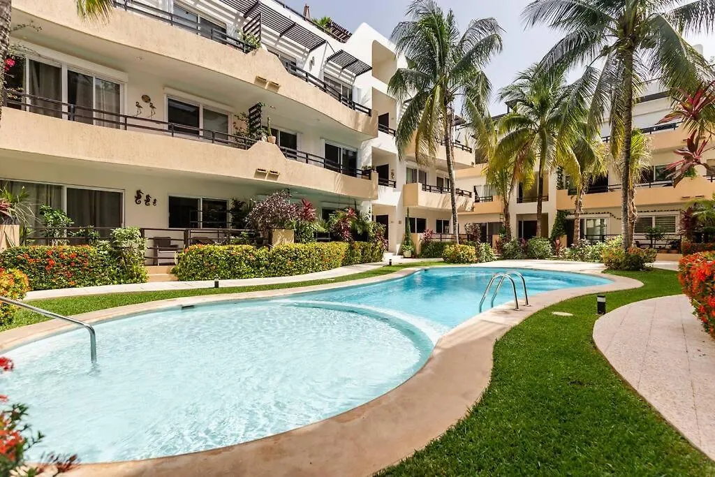 Spacious 2 Bedroom And Big Terrace Condo In Centro Playa del Carmen 0*,